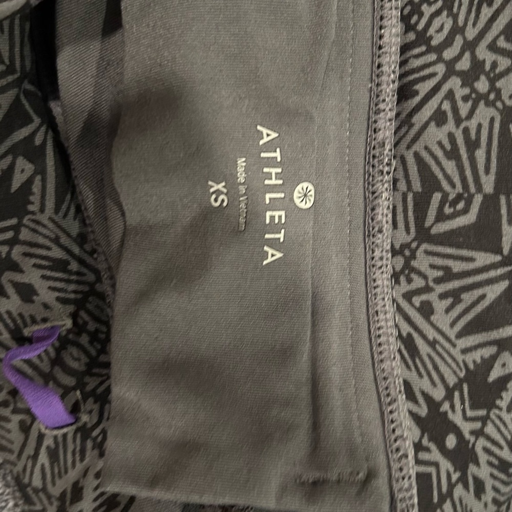 Athleta cropped leggings size XS